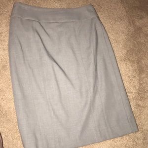 Express slim fit women’s dress skirt. Like new